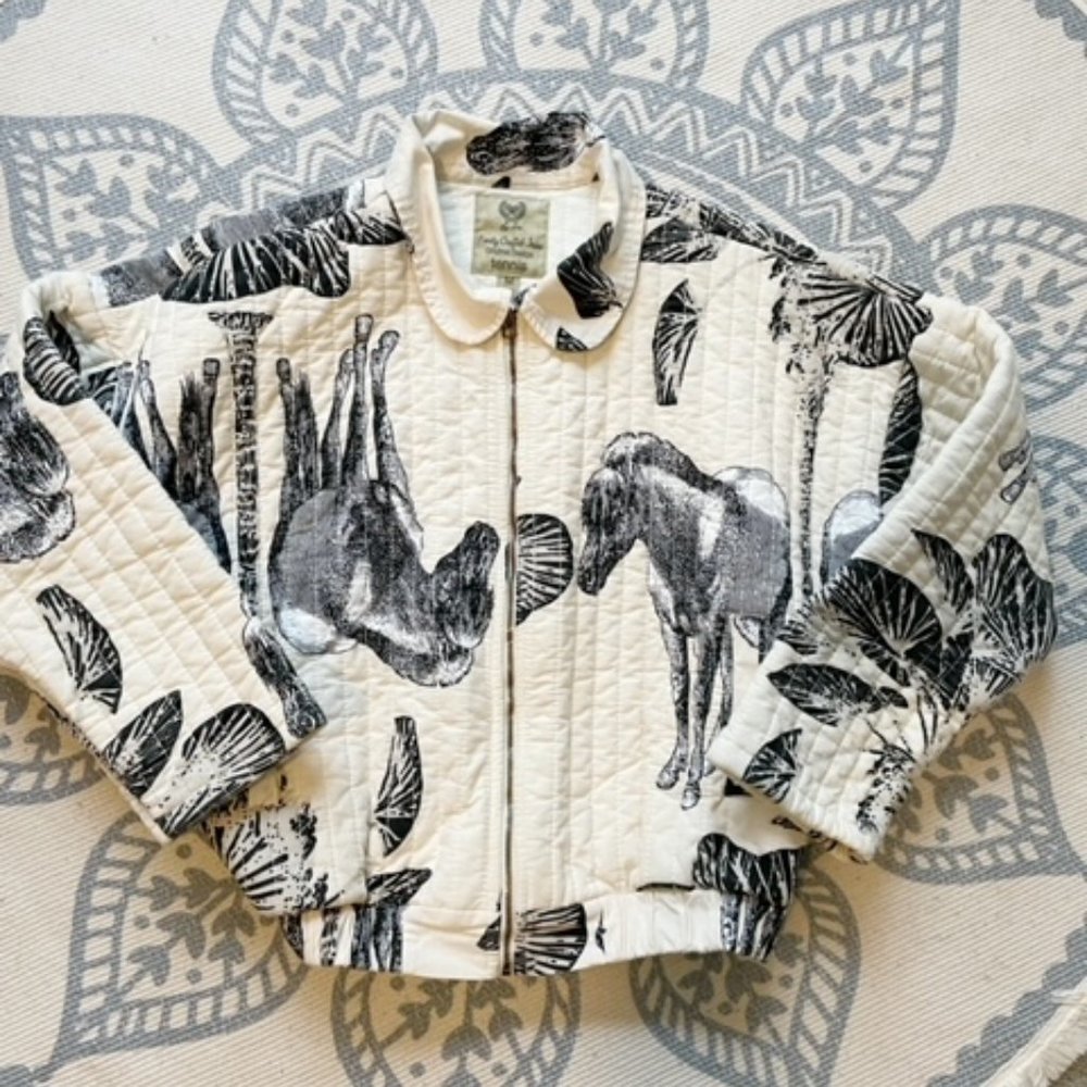 Beige Horse Pattern Jacket in Women's Medium
